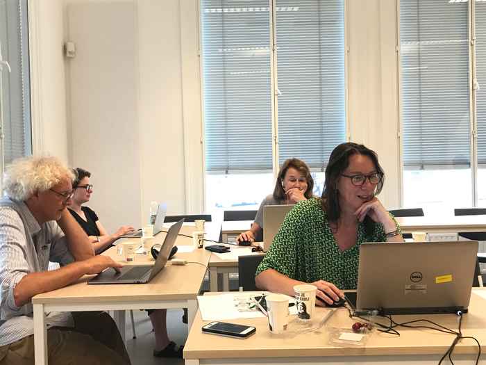 Deelnemers aan de workshop van Amsterdam Museum en Rijksdienst voor Cultureel Erfgoed. Foto: Sanneke Stigter